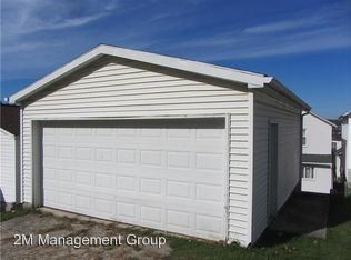 Foto del edificio - 3 br, 1 bath House - 411 Summit Ave