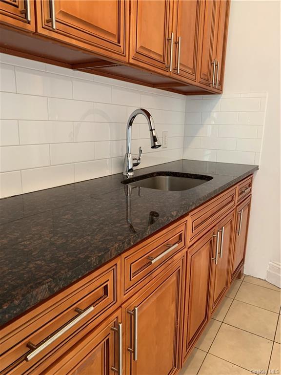 Foto del edificio - 1937 Clinton Ave