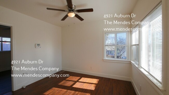 Foto del edificio - 4921 Auburn Dr