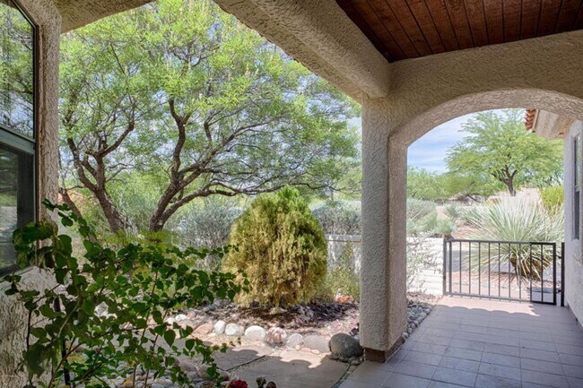 Foto del edificio - AIR B&B FURNISHED Spacious, bright, BEAUTI...