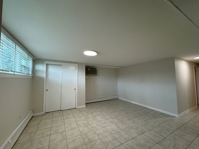 Foto del edificio - 8006 W Addison St