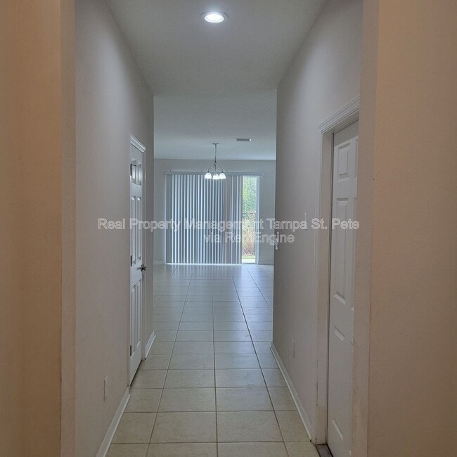 Building Photo - 6409 Tillandsia Pl