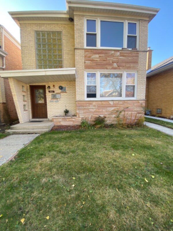 3712 Grove Ave Unit 2, Berwyn, IL 60402 Room for Rent in Berwyn, IL