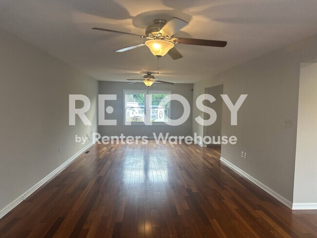 Foto del edificio - 8900 Millers Island Blvd