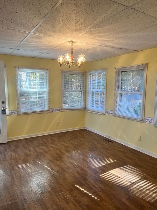 Foto del edificio - Beautifully secluded home right in the Vil...