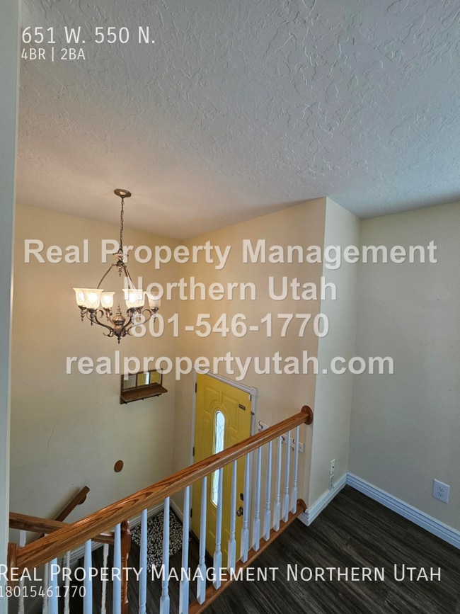 Building Photo - 651 W 550 N