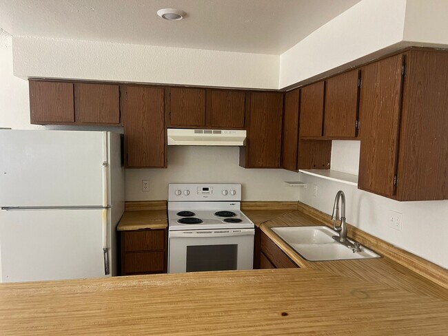 Foto del edificio - 1425 Henry Dr