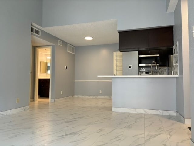 Building Photo - 2120 El Paseo St