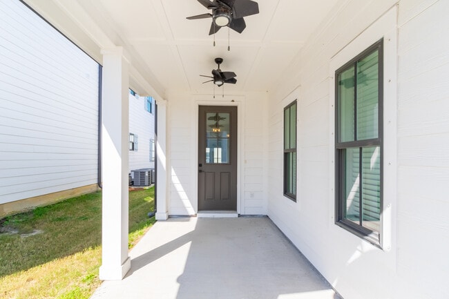 Building Photo - Best of Orange Beach - Casablanca
