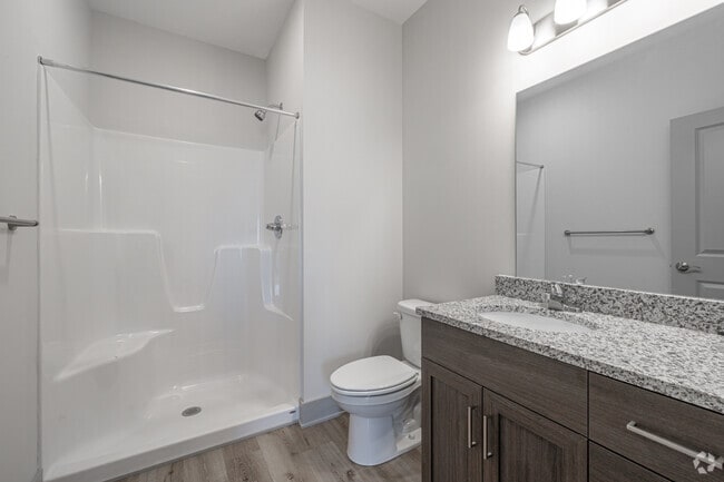 3BR, 2BA - 1,315SF - The Sleeping Bear - Bathroom - Mona Shores Flats