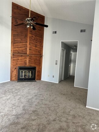 Building Photo - 1213 Whispering Hills Dr