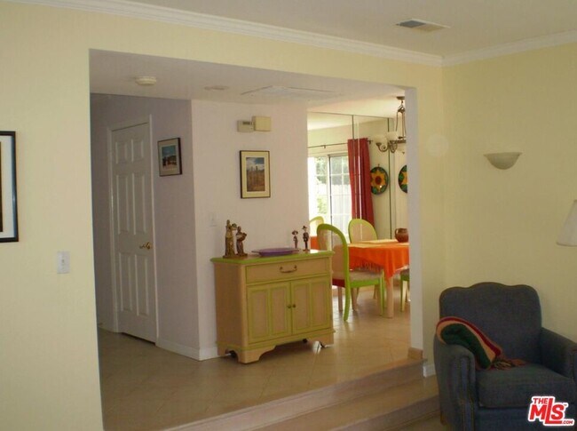Foto del edificio - 4355 Willow Glen St