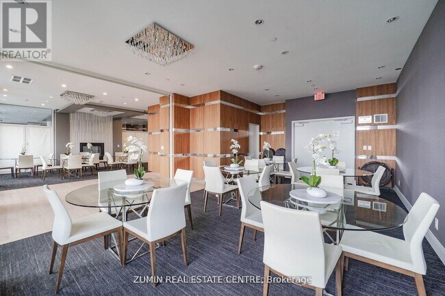 Photo du bâtiment - 9191 Yonge St