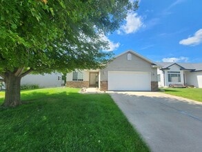 Building Photo - 1417 N Holbrook Ave