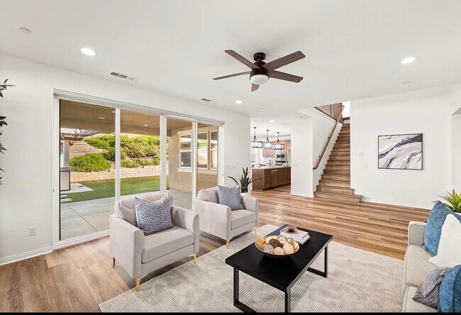 Foto del edificio - 32448 Toyon Rd