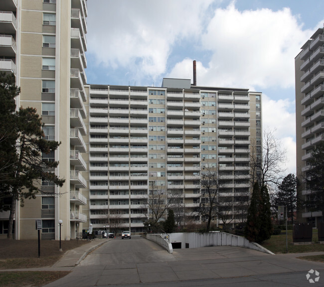 Building Photo - 45 & 55 Oakmount Rd