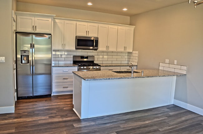 Foto del edificio - 6918 Delaney Ln NE