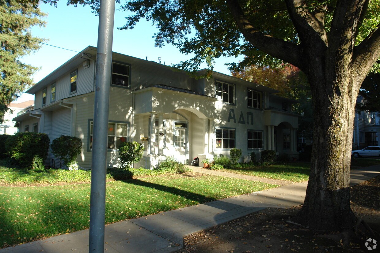 Foto del edificio - 325 Chestnut St