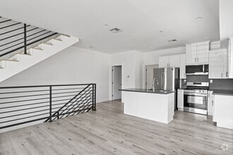 Interior Photo - 5653 Fair Ave