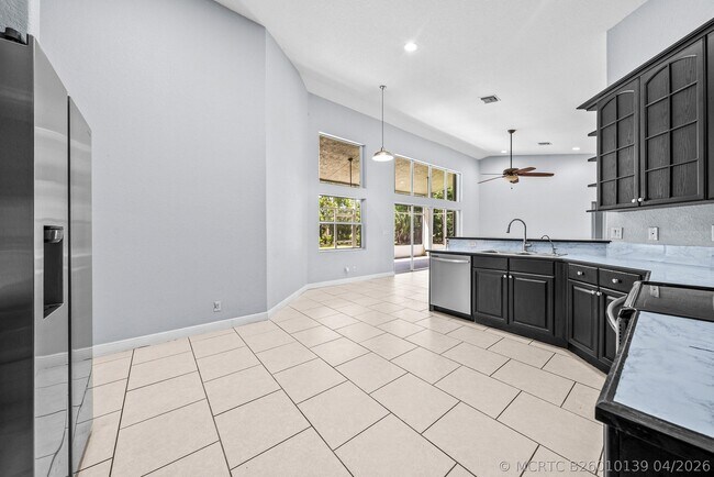 Building Photo - 16105 Temple Blvd