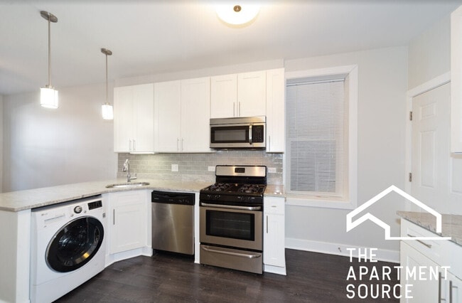 Building Photo - 1429 N Cleaver St