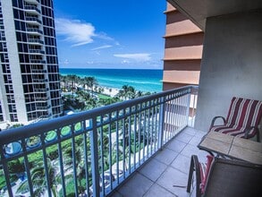 Building Photo - 19201 Collins Ave