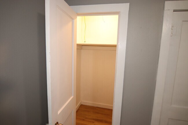 Foto del edificio - 3528 Raven St