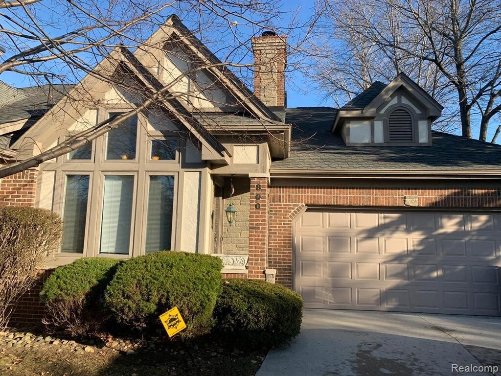 800 N Beech Daly Rd, Dearborn Heights, MI 48127 Condo for Rent in