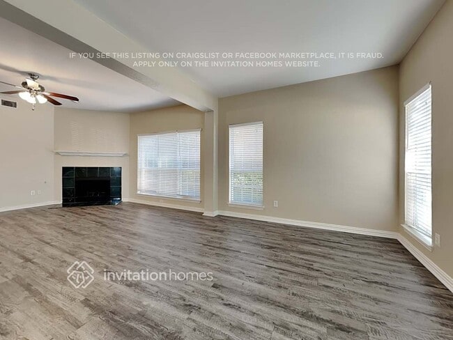 Foto del edificio - 1413 Ridge Meadow Dr