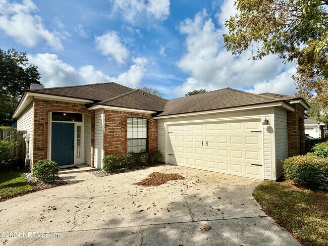 Foto del edificio - 3814 Union Pacific Dr W