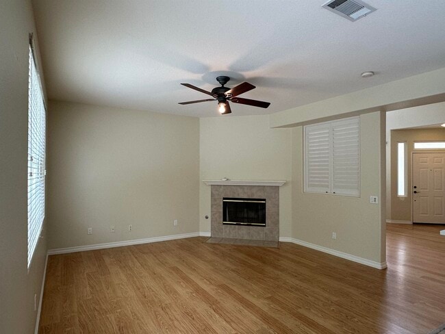 Building Photo - 3024 Rancho la Presa
