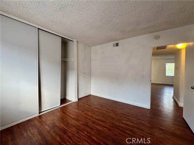 Foto del edificio - 241 S Curtis Ave