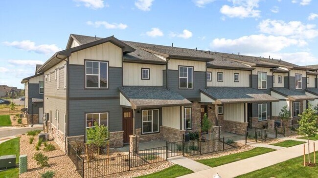 Foto del edificio - Looking For A Place to Call Home? Newly Bu...