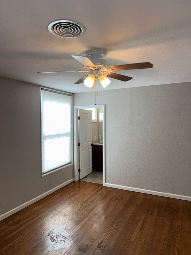 Foto del edificio - 4407 Diamondhead Dr