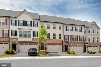Building Photo - 7839 Otterbein Wy