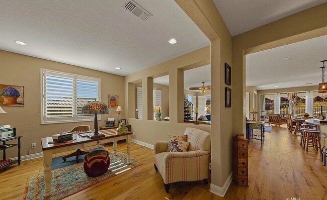 Building Photo - Sun City Home!