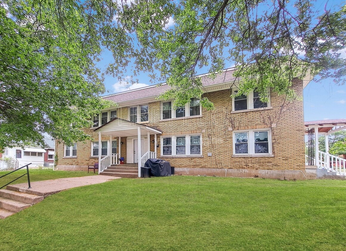 Photo - 701 Hazel St