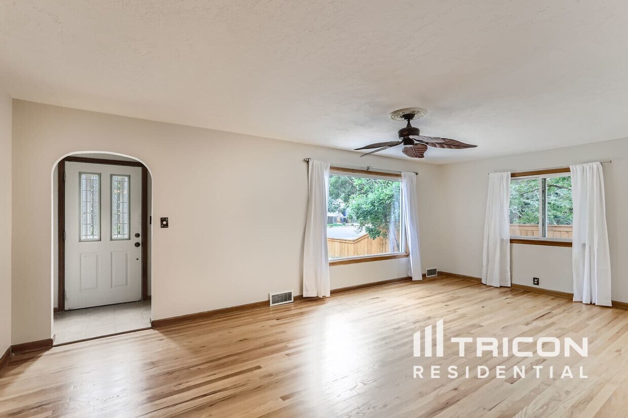 Foto principal - 1112 8th Ave