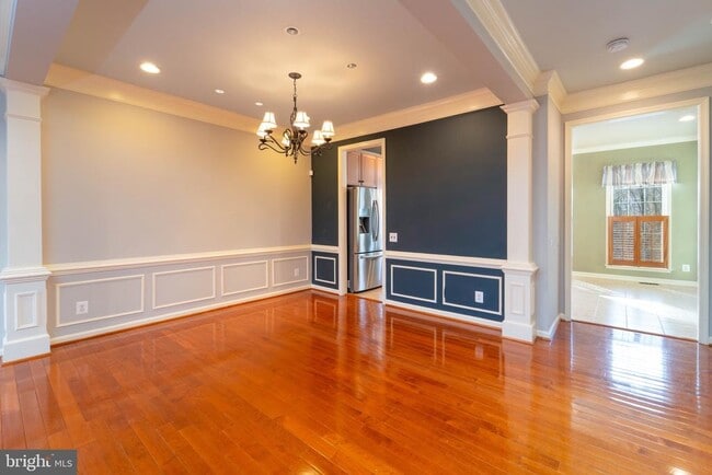 Foto del edificio - 5237 Jule Star Dr