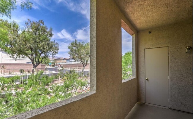 Building Photo - 10291 Delta View Ct