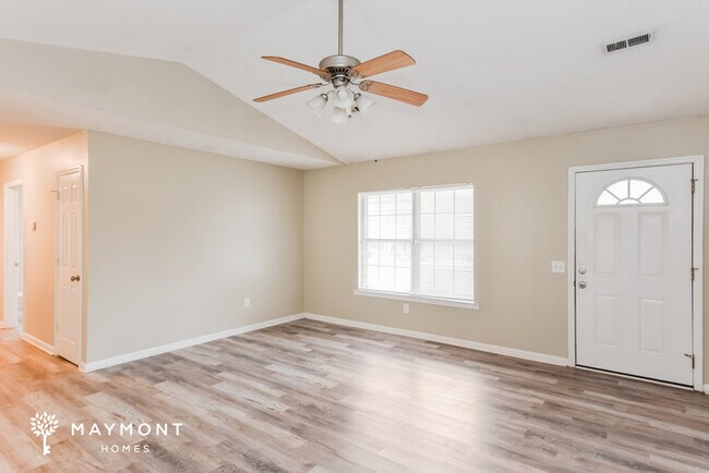 Building Photo - Updated Home with a Huge Backyard