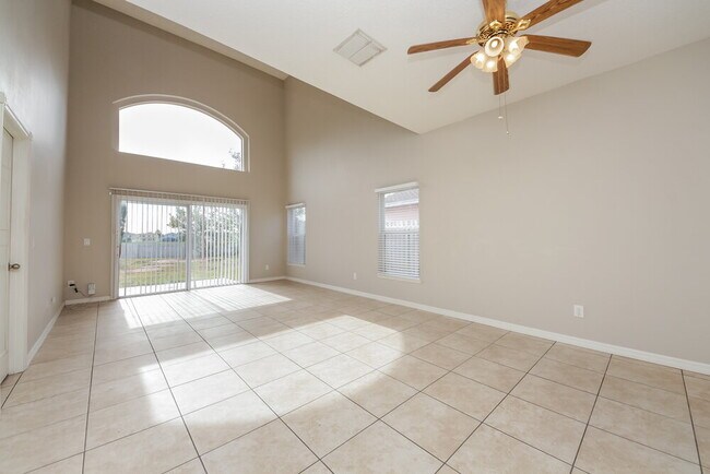 Foto del edificio - 1160 Timberbend Cir