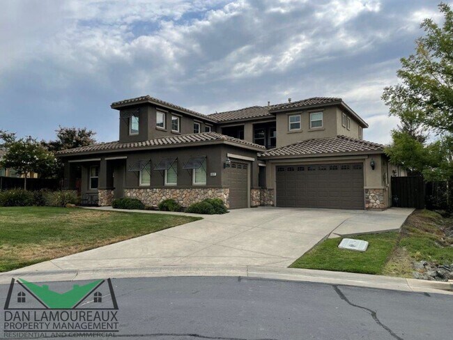 Building Photo - 5 br, 3.5 bath House - 33371 Canvas Back S...