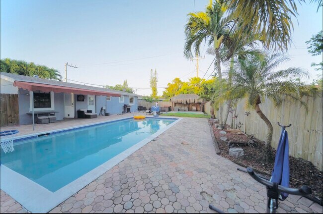 Foto del edificio - 3700 SW 16th St