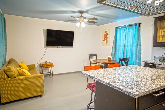Foto del edificio - 2302 N 36th St
