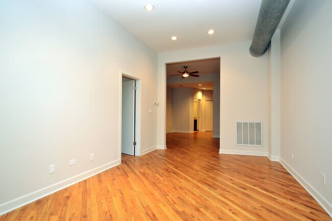 Building Photo - 1119 W Grand Ave