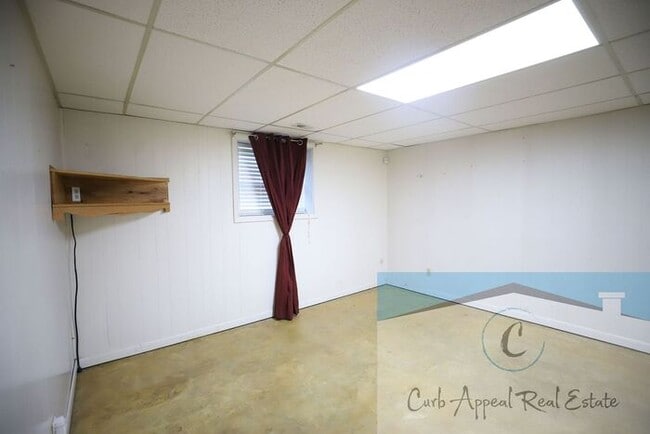 Building Photo - Beautiful 4-bedroom 2 bath home at 1100 Du...