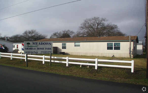 Foto del edificio - Meadows Mobile Home Park