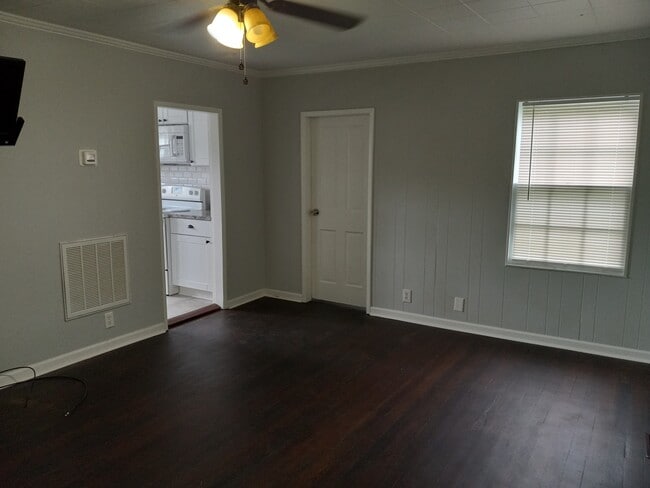 Building Photo - 2827 Wilkinson Pike