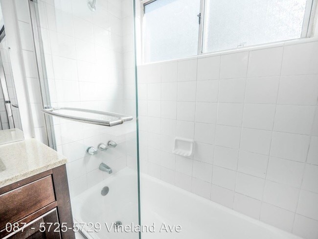 Foto del interior - 5725 Vineland